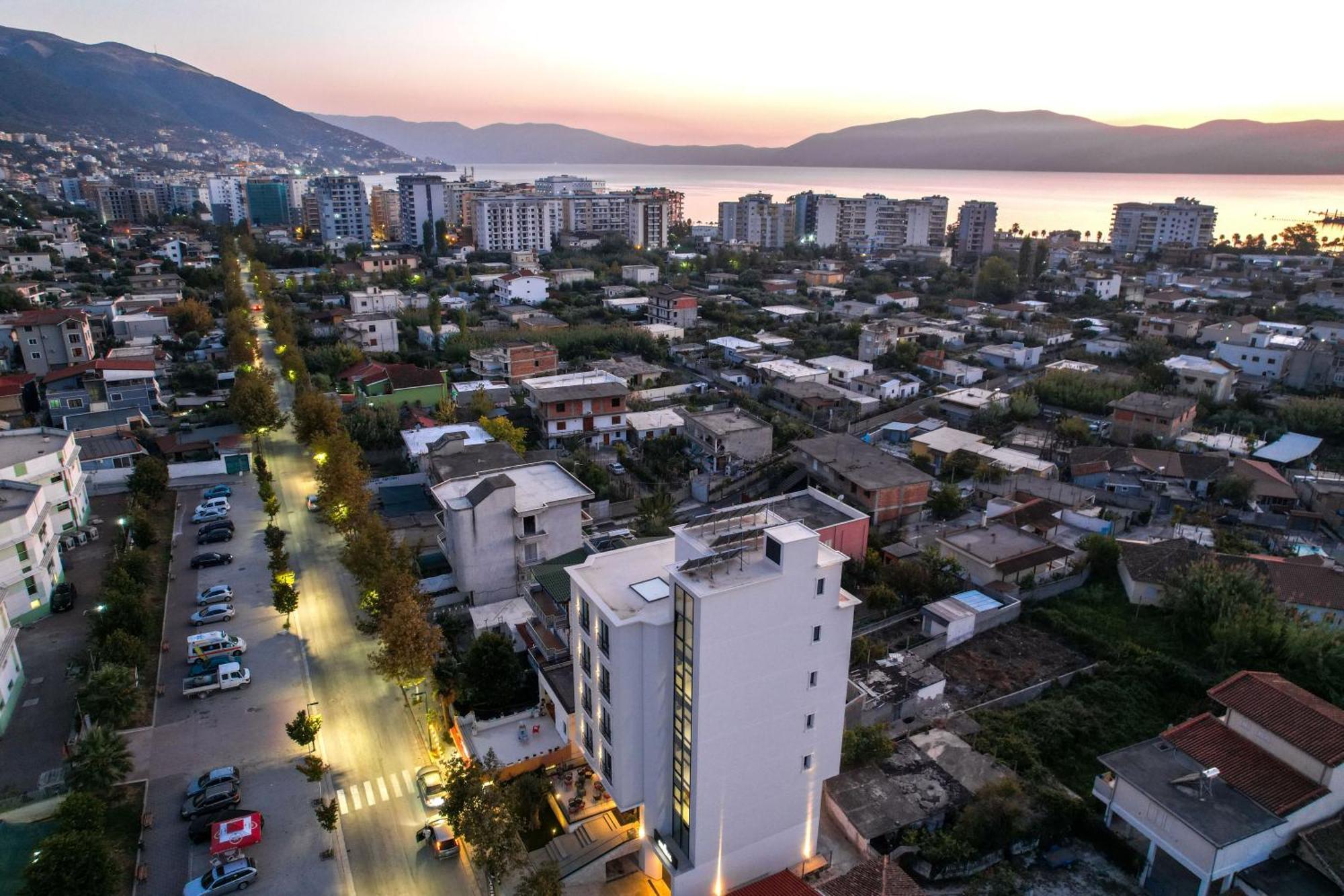 Hotel Central Vlorë Exteriér fotografie